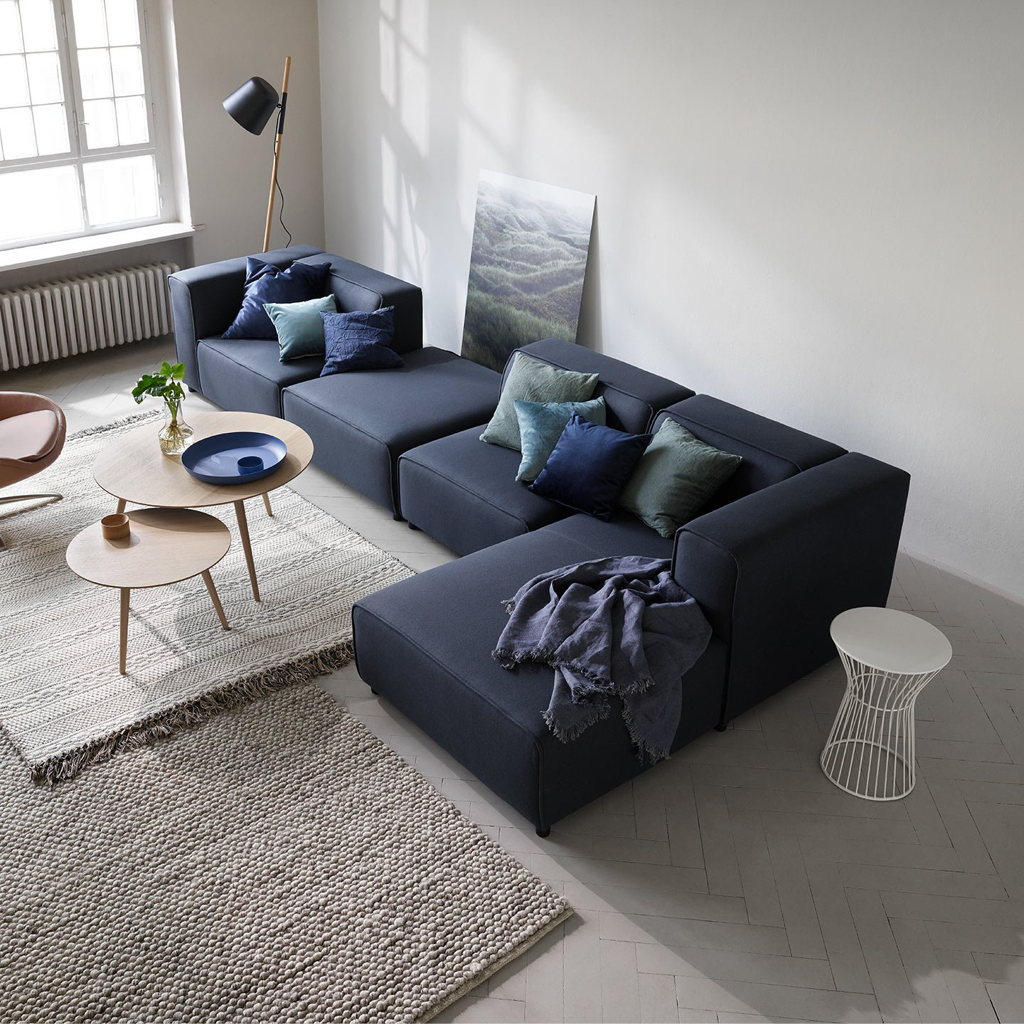 Lựa chọn sofa da hay sofa vải để phòng khách thêm sang trọng?