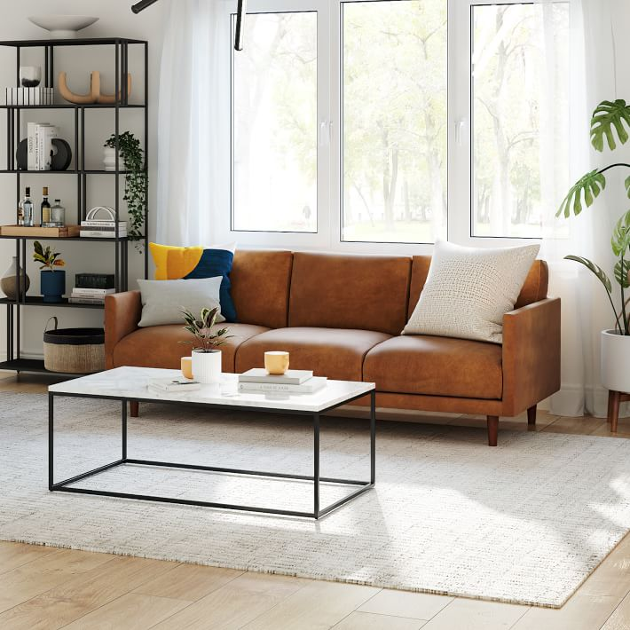 Lựa chọn sofa da hay sofa vải để phòng khách thêm sang trọng? - 1